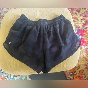 Lululemon Hotty Hots Size 6